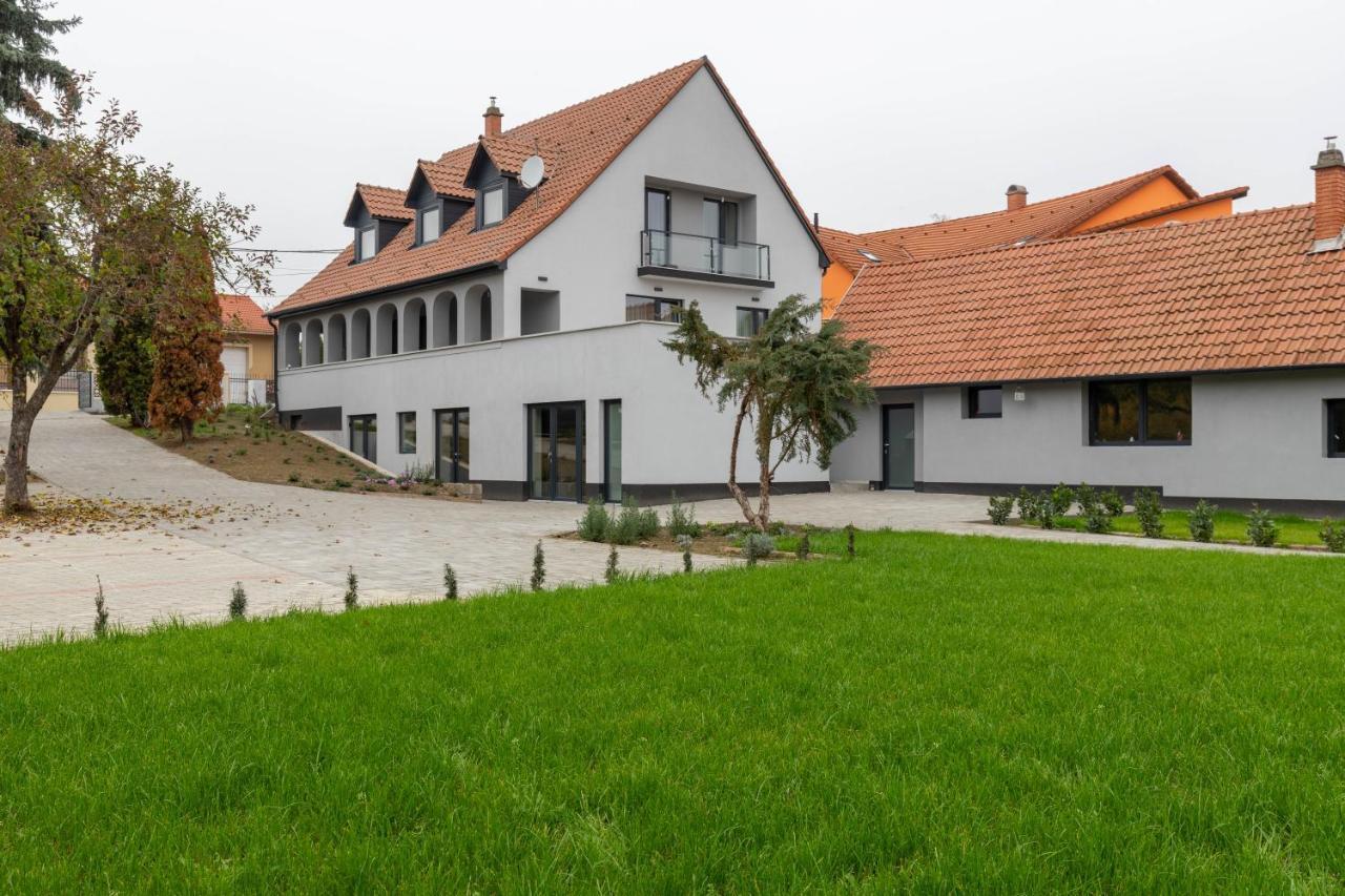 Villa Berc Egerszalók Buitenkant foto